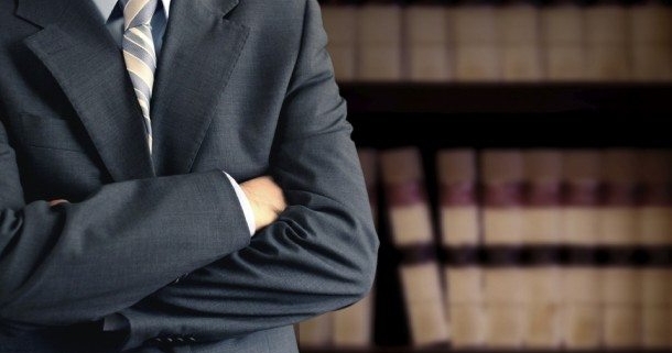 how to choose a lawyer