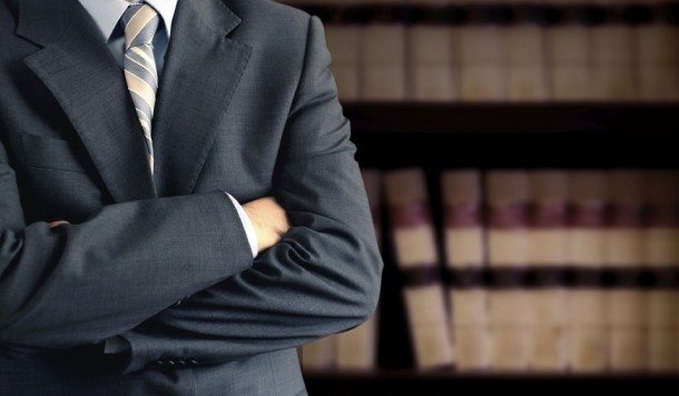 how to choose a lawyer